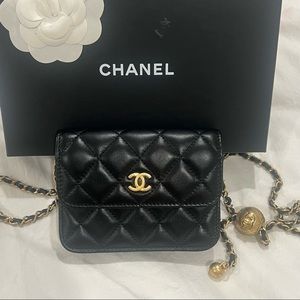 🚫Sold🚫CHANEL Lambskin Quilted Pearl Crush Clutch With Chain Black